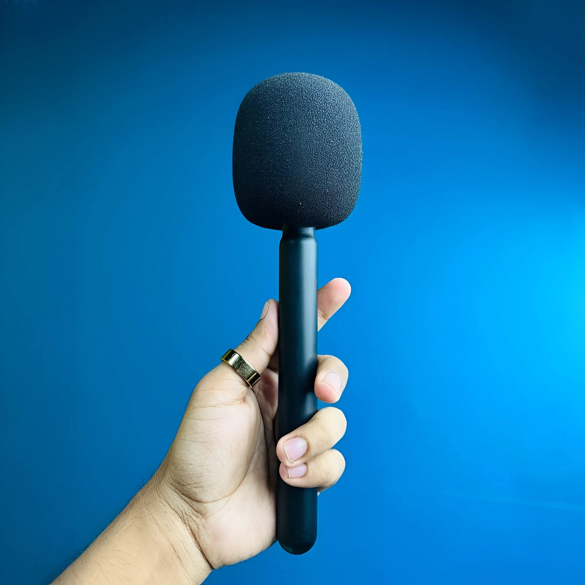 GearUP Wireless Microphone Holder for Interview (Microphone not included)